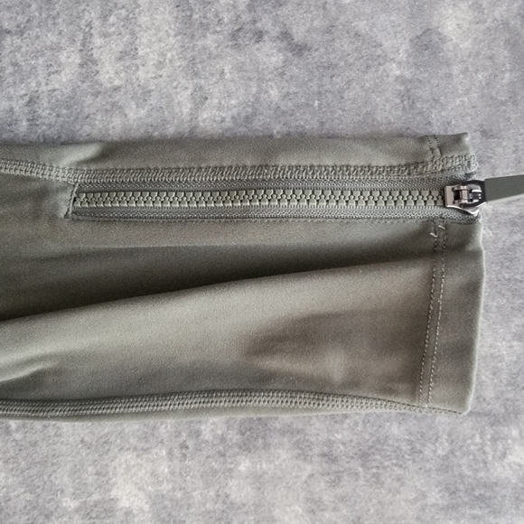 Fabletics motion 365 leggings - Picture 10 of 11